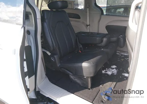 2019 Chrysler Pacifica Touring L z USA, uszkodzony, nr VIN 2C4RC1BG8KR550974